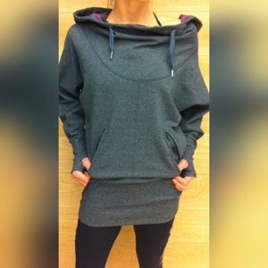 Lululemon Flashback pull over size 10.